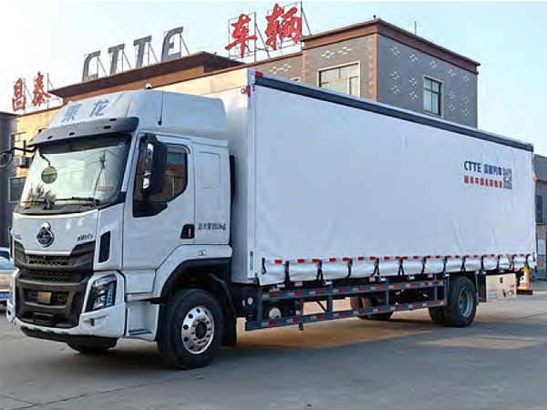 和国内各大品牌主机厂配套生产的高品质侧帘箱